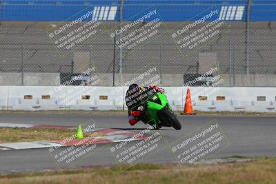 media/Nov-26-2022-Fastrack Riders (Sat) [[b001e85eef]]/Level 2/Session 3 Outside Turn 9/